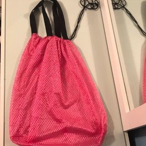 🌸🍀Pink cinch bag